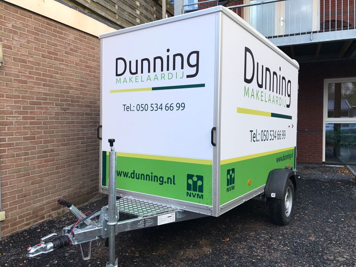 Kar 148 Dichte verhuis-aanhanger met vaste opbouw groot (300x150x180)